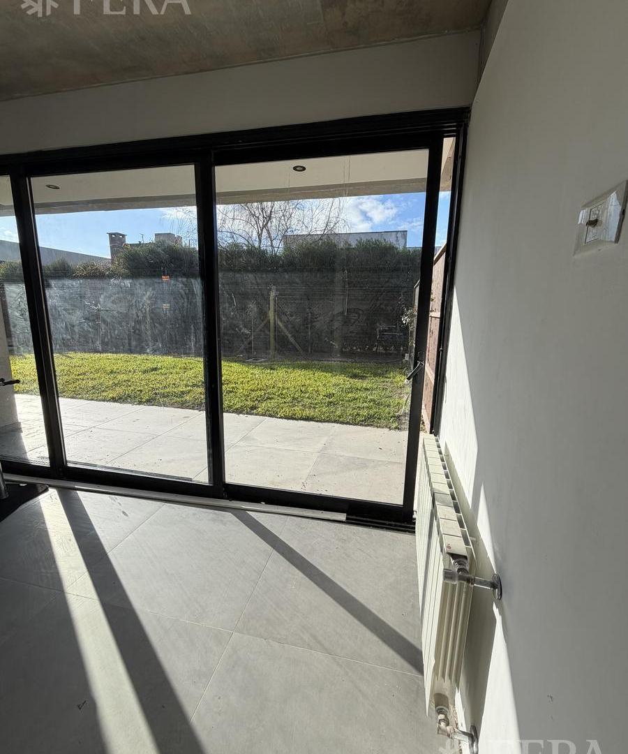Foto de Venta Departamento 3 ambientes con jardín en Nuevo Quilmes Don Bosco, imagen 4