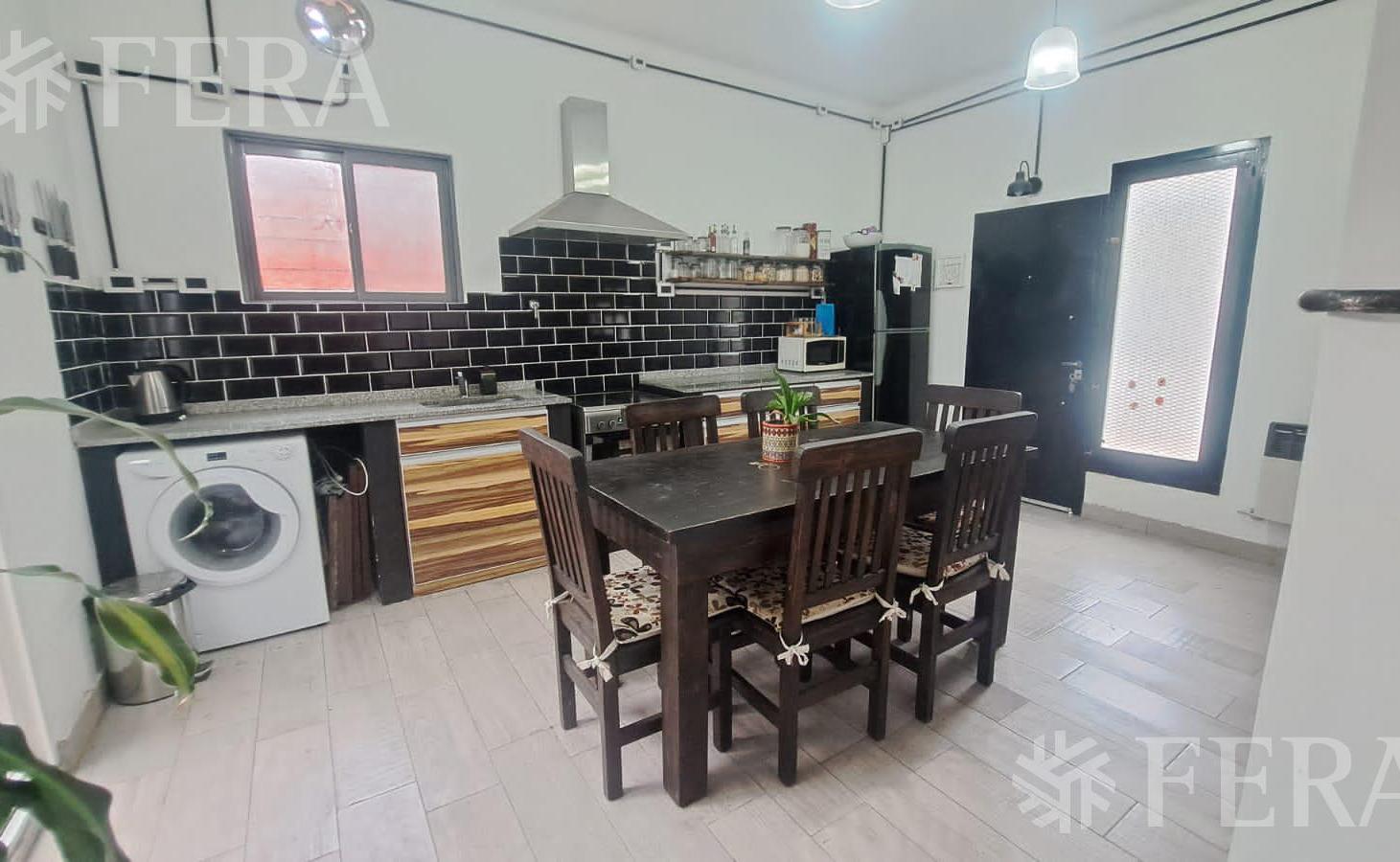Foto de Venta PH 4 ambientes con patio en Wilde, imagen 1