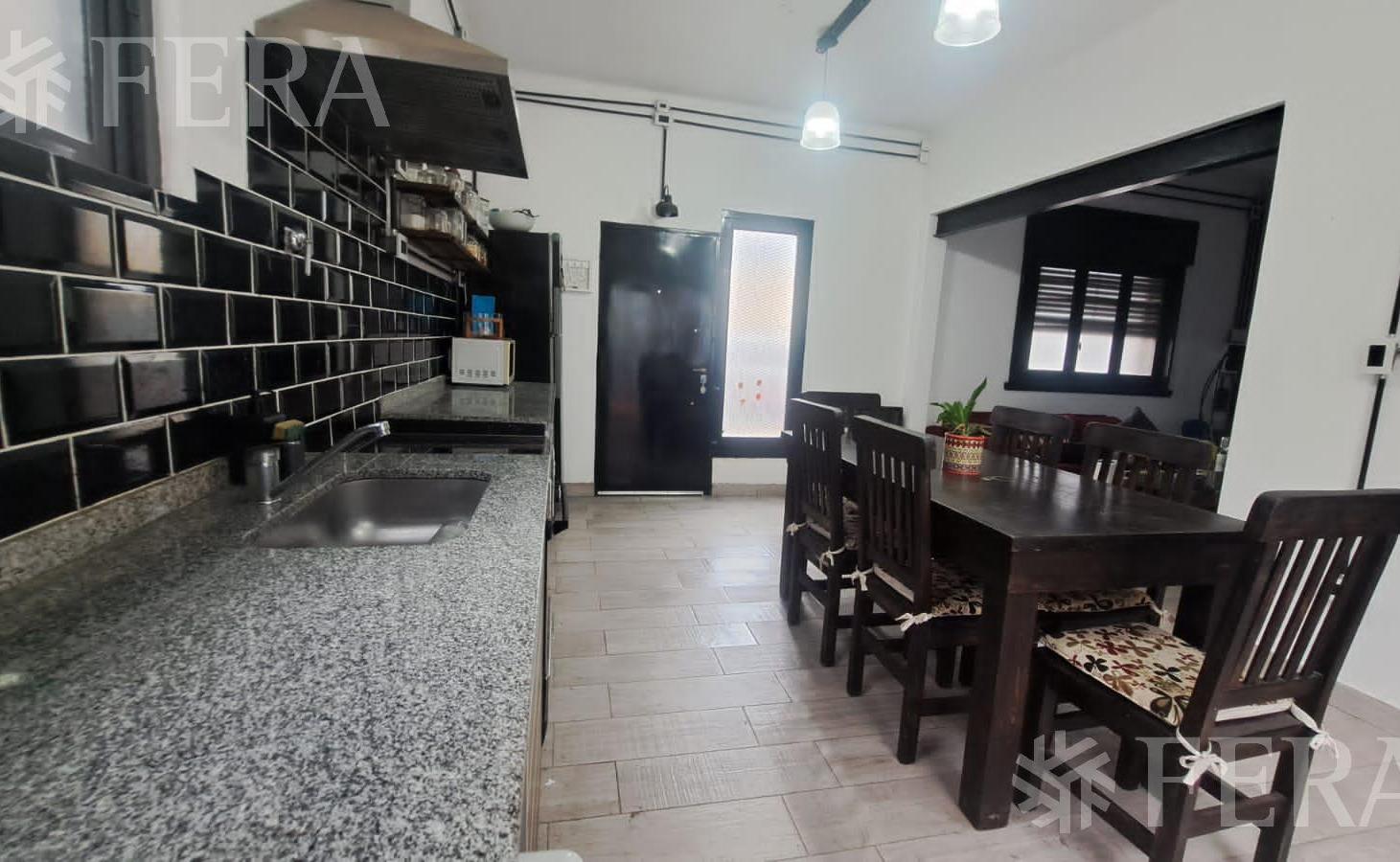 Foto de Venta PH 4 ambientes con patio en Wilde, imagen 5