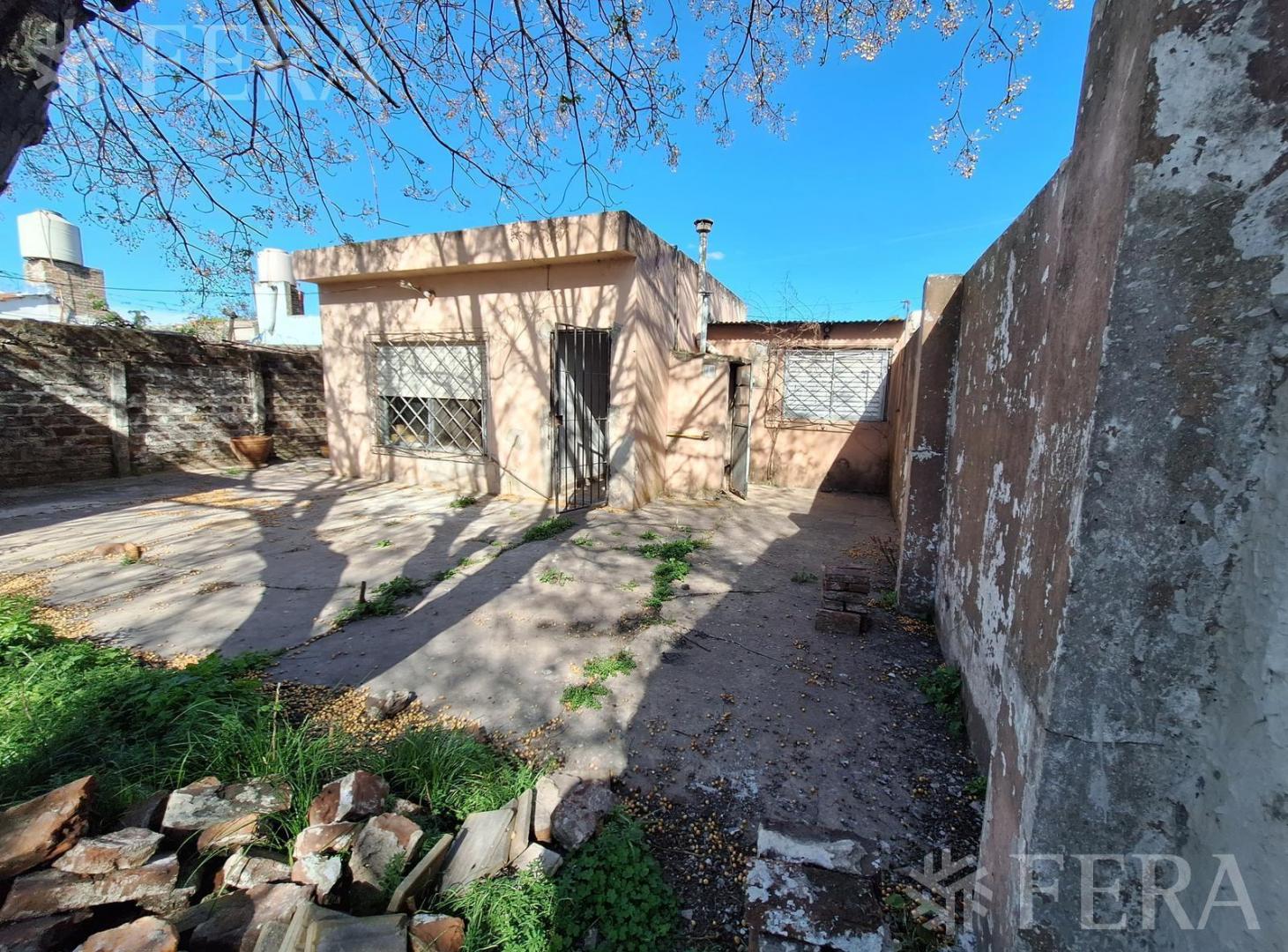 Foto de Venta casa 3 ambientes con patio en Temperley Este, imagen 4