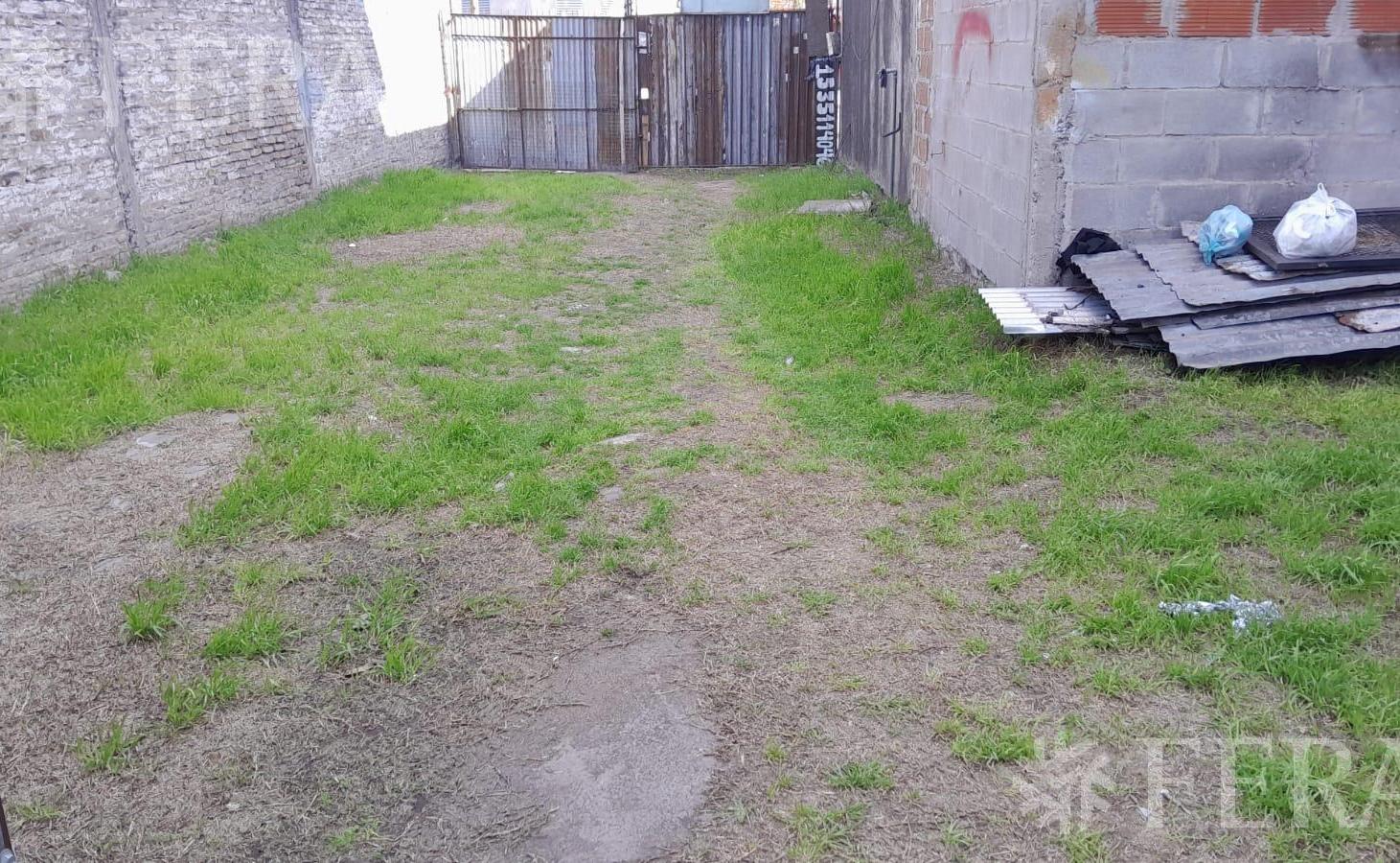 Foto de Venta de terreno con local Wilde, imagen 5