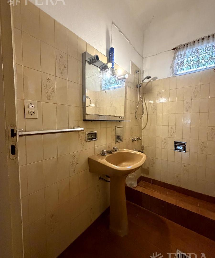 Foto de Venta casa 3 ambientes con patio en Bernal, imagen 3