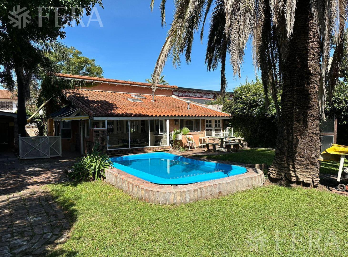 Foto de Venta casa 4 ambientes con cochera y fondo libre con piscina en, imagen 4