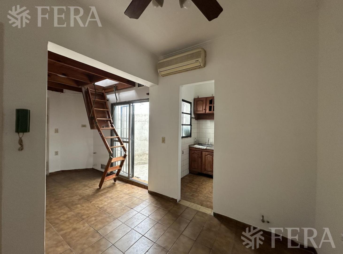 Foto de Venta PH 2 ambientes en Bernal Oeste, imagen 3