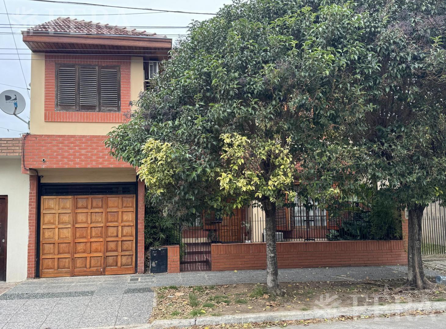 Foto de Venta casa 5 ambientes con cochera en Ezpeleta Quilmes, imagen 5