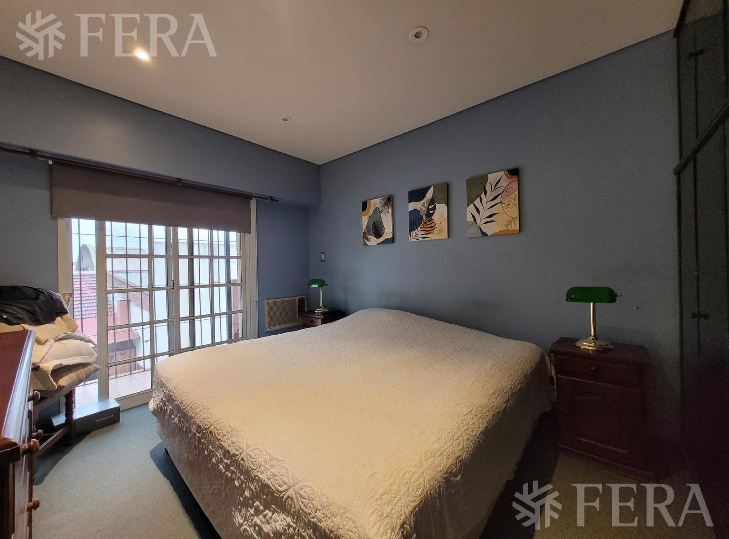 Foto de Venta casa 5 ambientes con cochera y quincho en Wilde, imagen 3