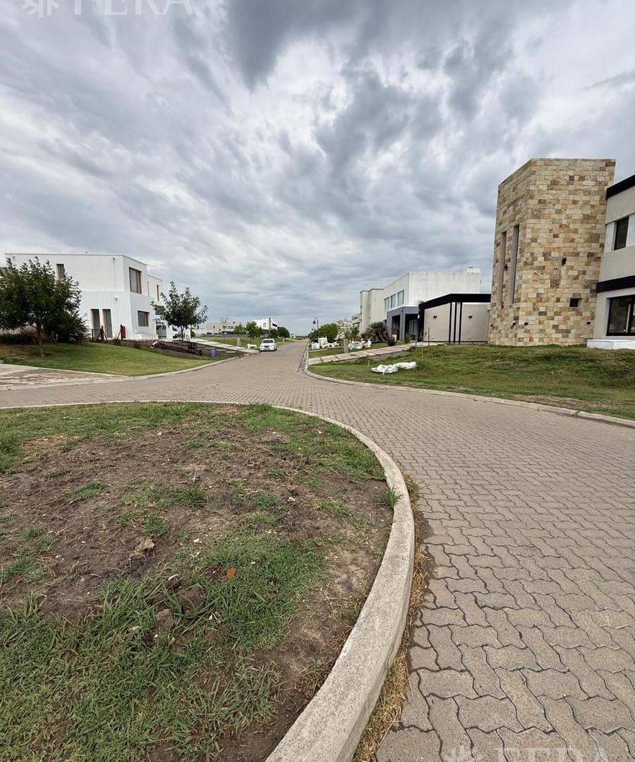 Foto de Venta Terreno de 699mts en Villalobos-Hudson, imagen 4