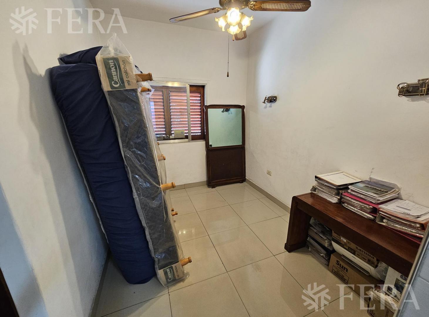 Foto de Venta casa 6 ambientes con cochera y quincho en Avellaneda, imagen 5
