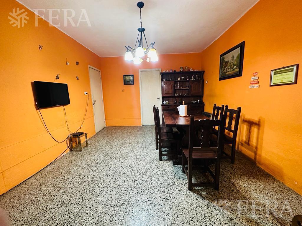 Foto de Venta de Casa 4 ambientes con cochera y fondo libre en Quilmes Oeste, imagen 4