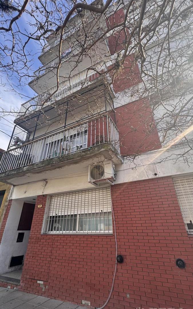 Foto de Venta departamento 2 ambientes en Wilde, imagen 2