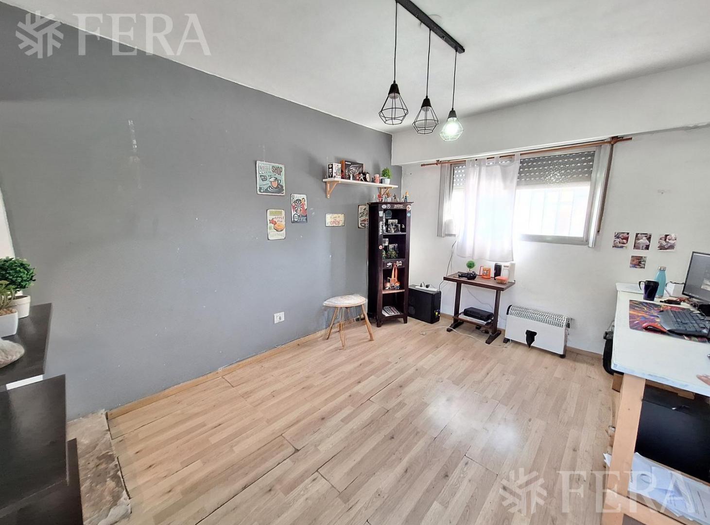 Foto de PH en Bernal de 2 ambientes con Patio y Terraza, imagen 1