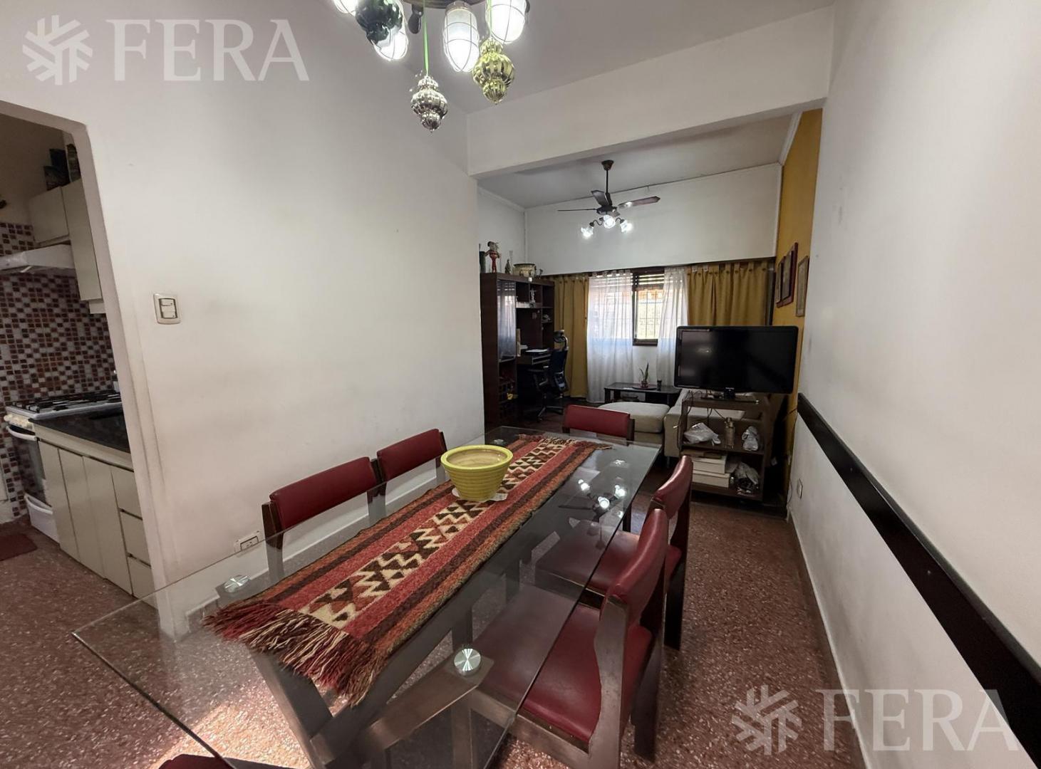 Foto de Venta PH 3 ambientes con terraza en Sarandi, imagen 3