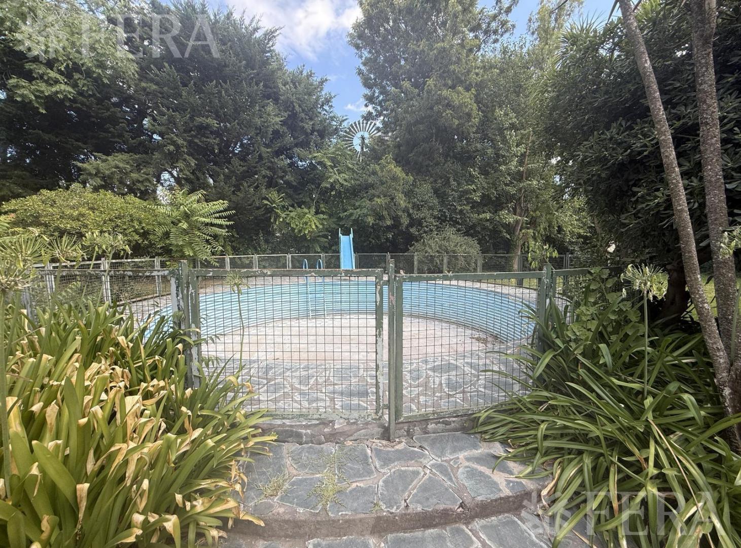 Foto de Venta de Casa Quinta con parrilla en Florencio Varela, imagen 5