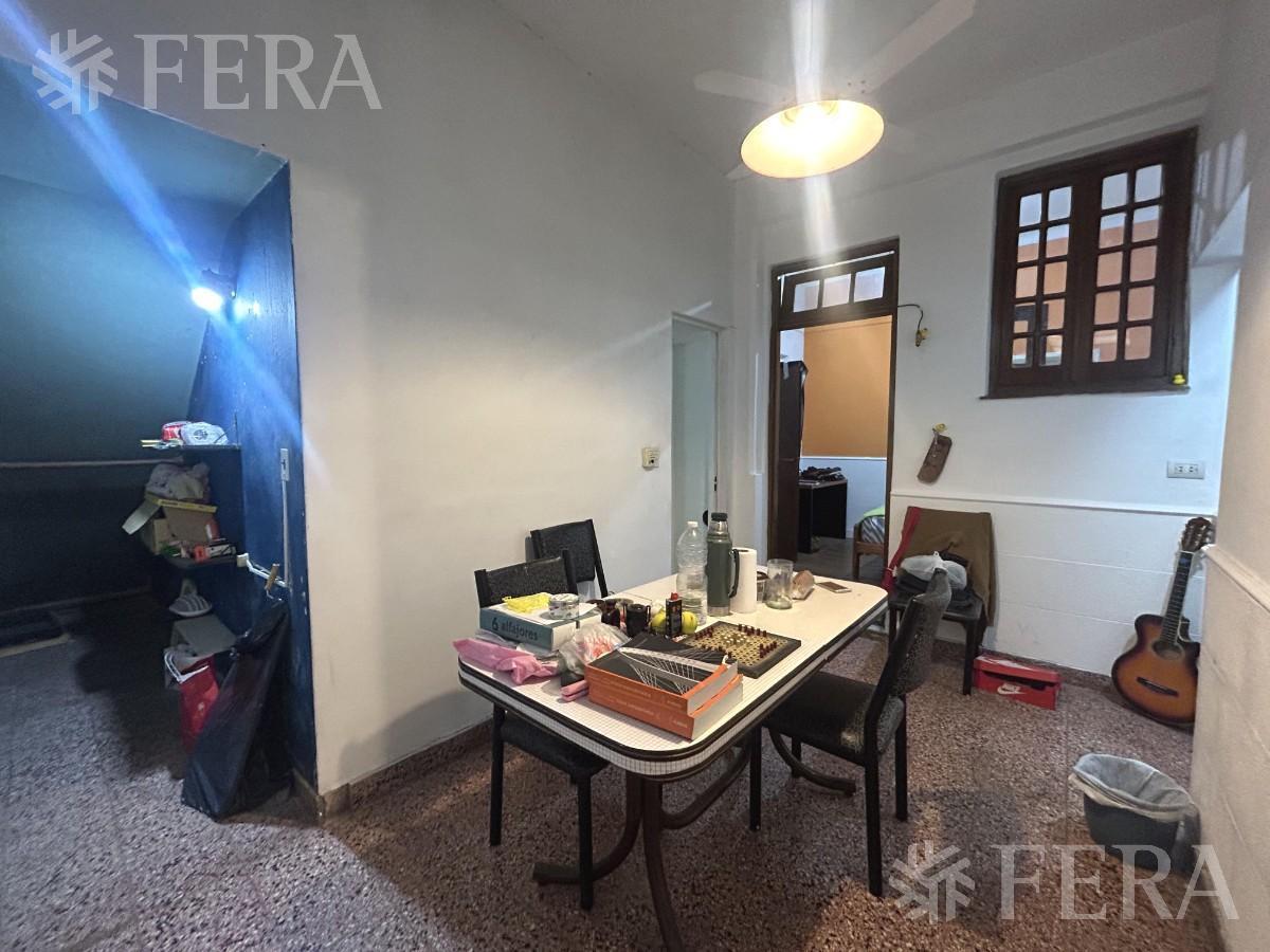 Foto de Venta de PH de 2 ambientes con cochera en Quilmes, imagen 2