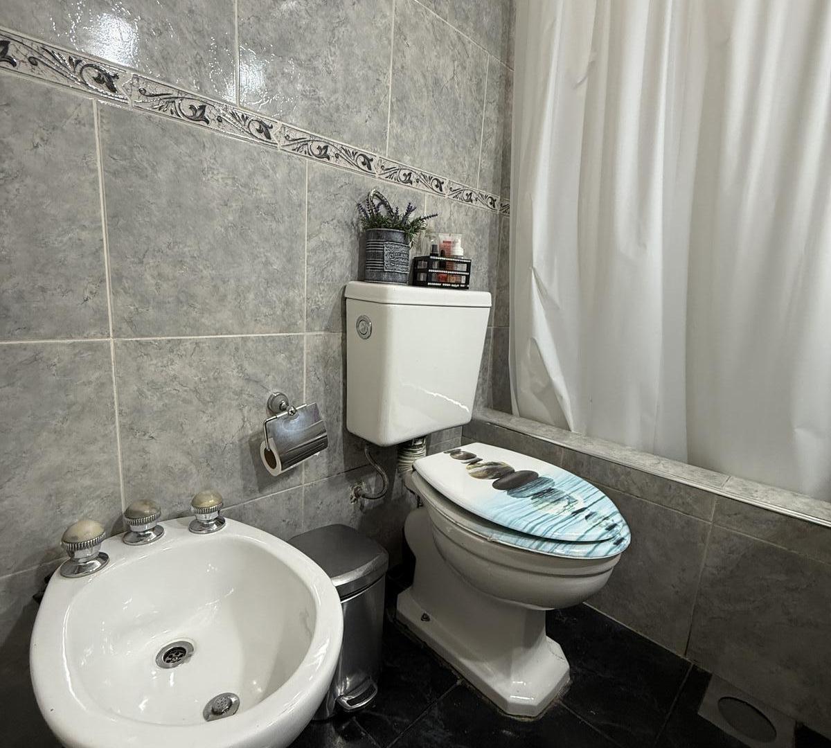 Foto de Venta PH 3 ambientes con patio en Wilde, imagen 4