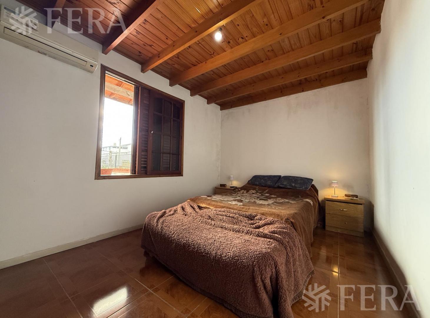 Foto de Venta Casa 4 ambientes con cochera y terraza en Villa Dominico, imagen 3
