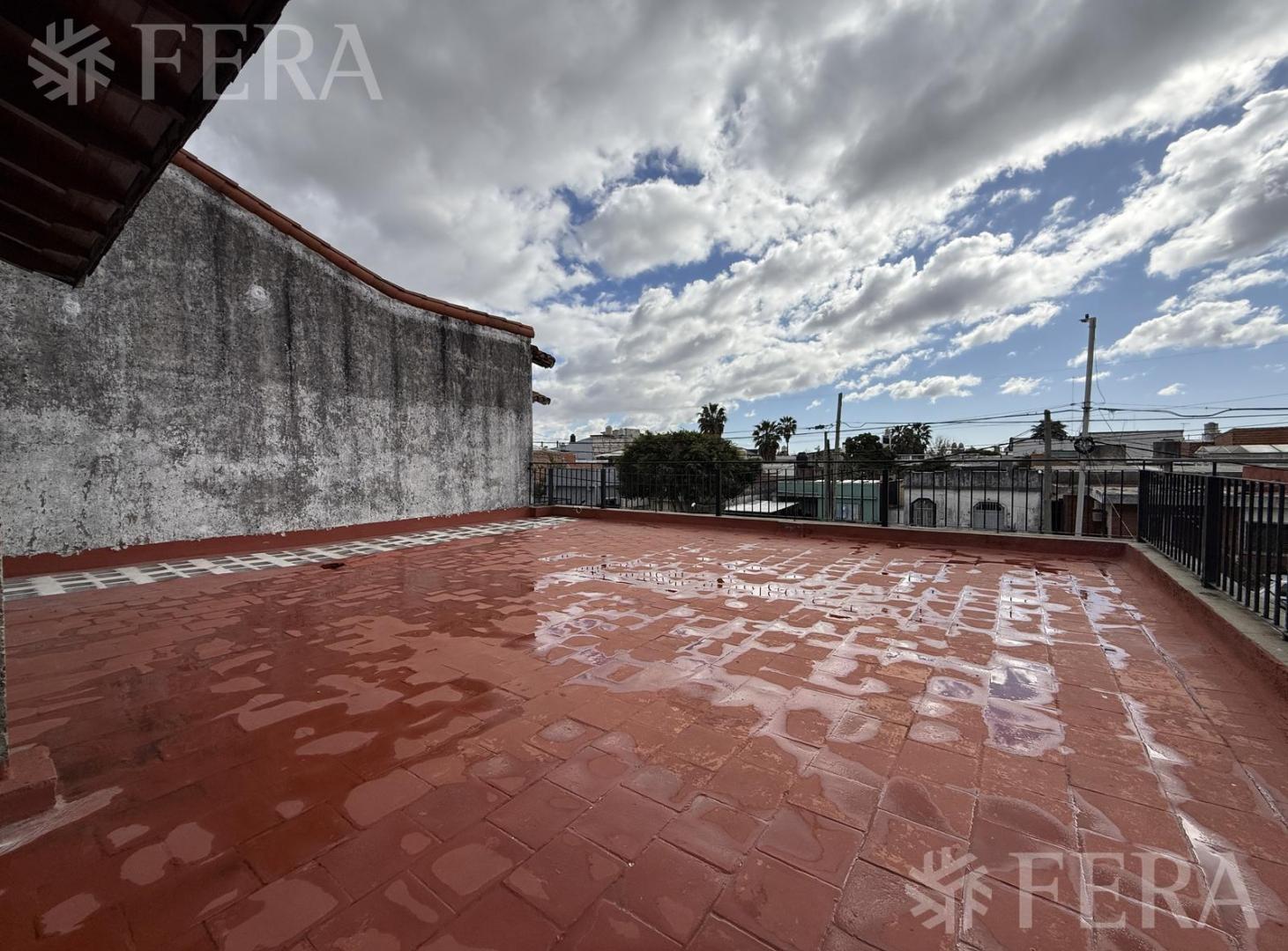 Foto de Venta Casa 4 ambientes con cochera y terraza en Villa Dominico, imagen 5