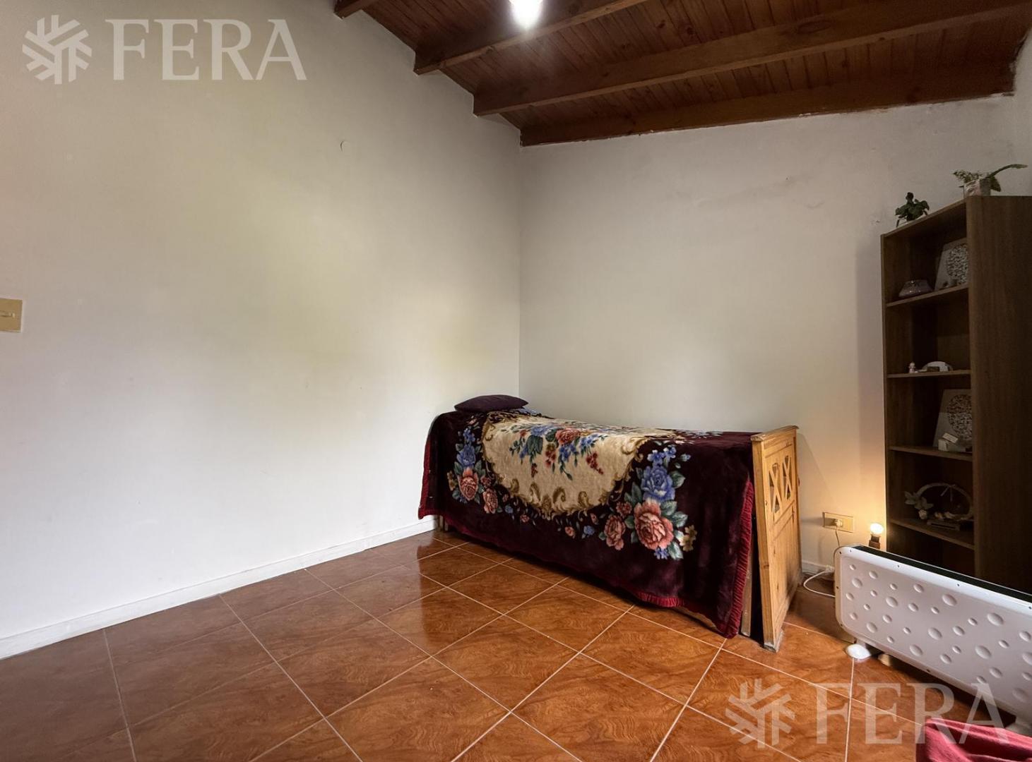 Foto de Venta Casa 4 ambientes con cochera y terraza en Villa Dominico, imagen 4