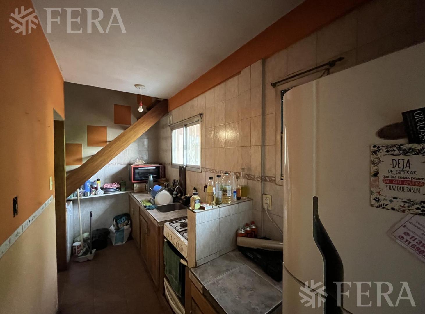 Foto de Venta casa 4 ambientes con jardín en Bernal Oeste, imagen 2