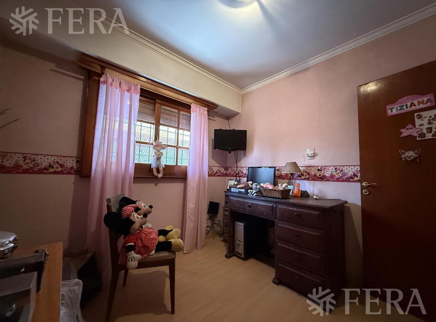 Foto de Venta Casa Multifamiliar con cochera en Quilmes Oeste, imagen 5