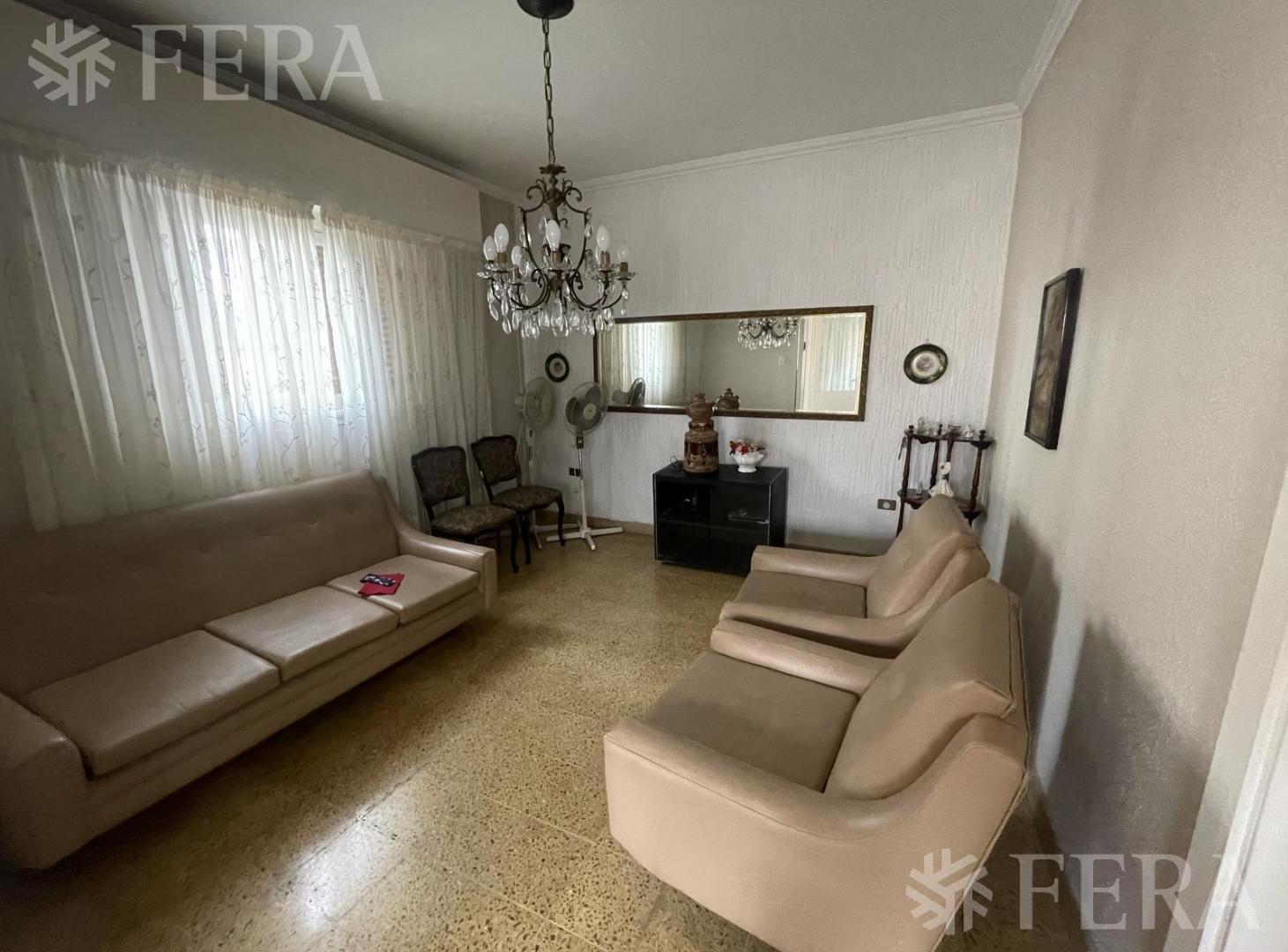 Foto de Venta casa 3 ambientes en Avellaneda, imagen 1