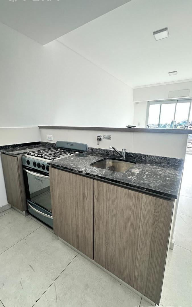 Foto de Alquiler de monoambiente con balcón en Wilde, imagen 3