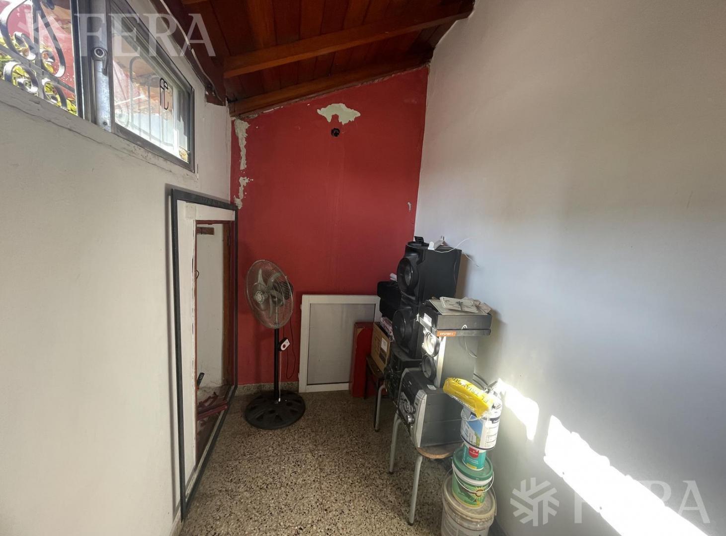 Foto de Venta PH 2 ambientes con patio en Sarandí, imagen 5