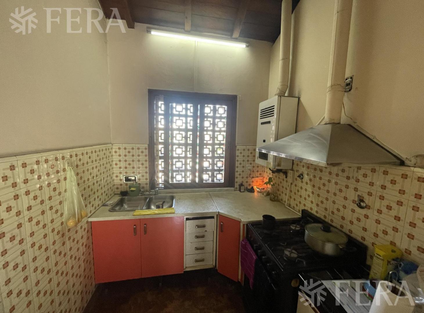 Foto de Venta PH 2 ambientes con patio en Sarandí, imagen 4