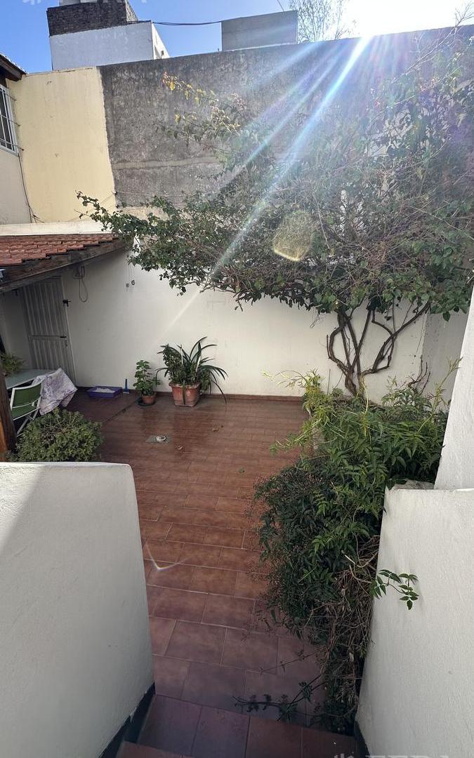 Foto de Venta PH 3 ambientes con patio en Villa Dominico, imagen 2