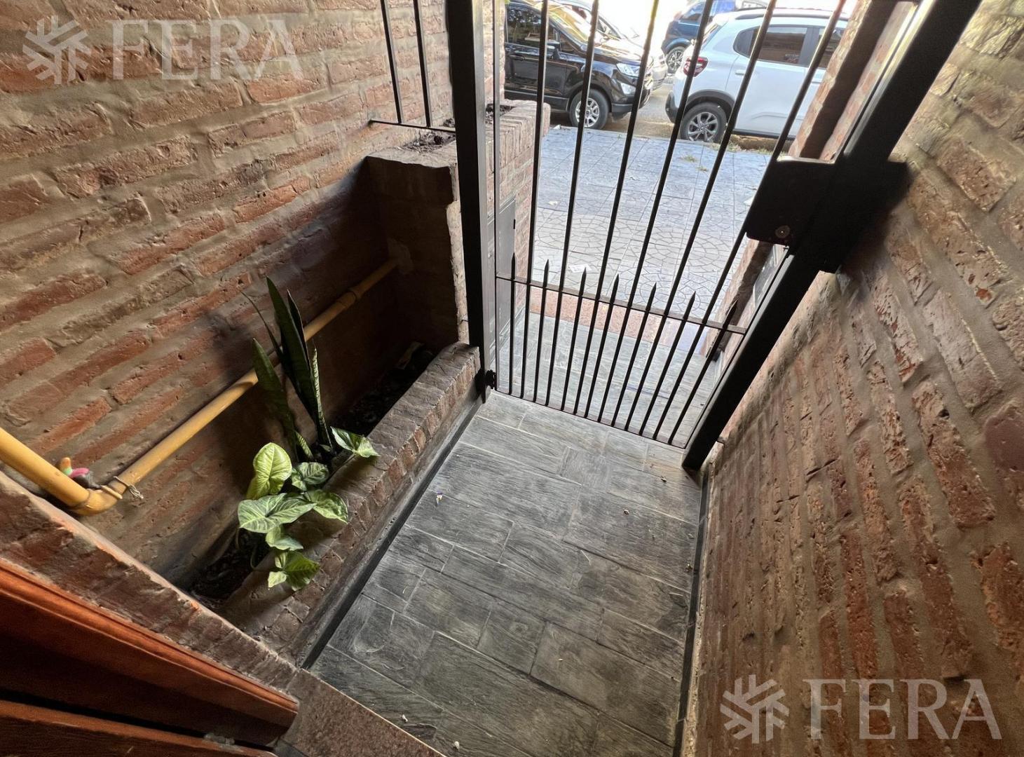 Foto de Venta PH 3 ambientes con cochera en Wilde, imagen 3