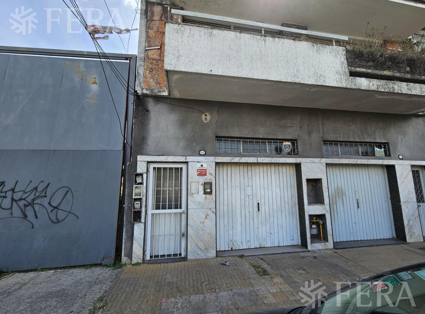 Foto de Venta de PH 4 ambientes con cochera en Wilde, imagen 1