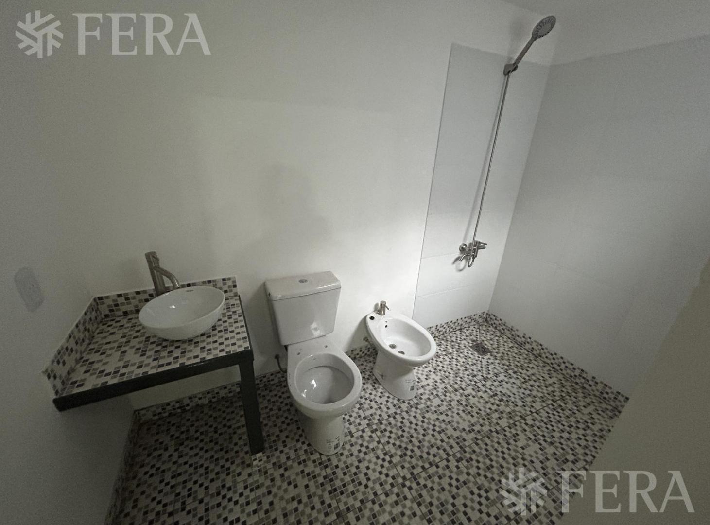 Foto de Venta PH 2 ambientes con patio en San Andres-General San Martin, imagen 4
