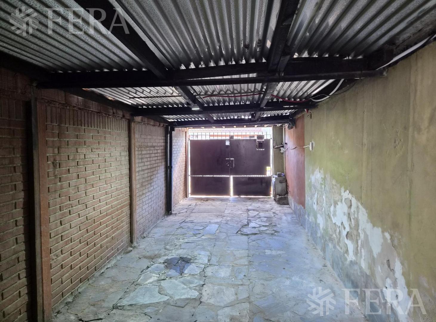 Foto de Venta PH 3 ambientes con patio en Bernal Oeste, imagen 3