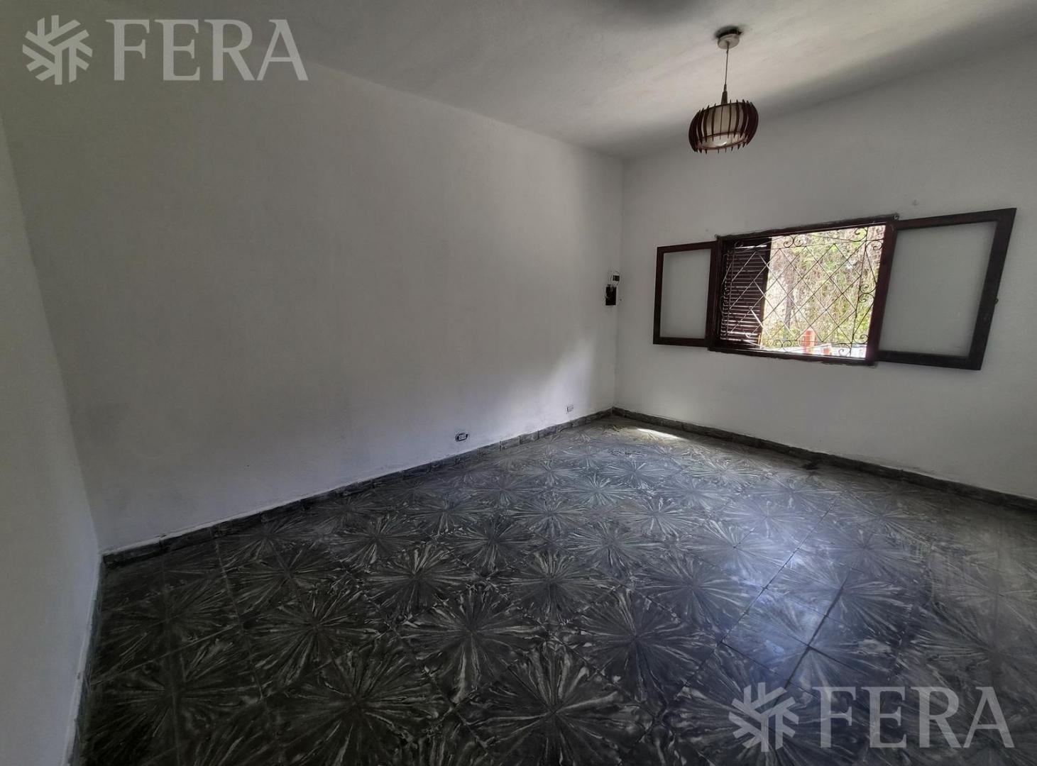 Foto de Venta PH 3 ambientes con patio en Bernal Oeste, imagen 4