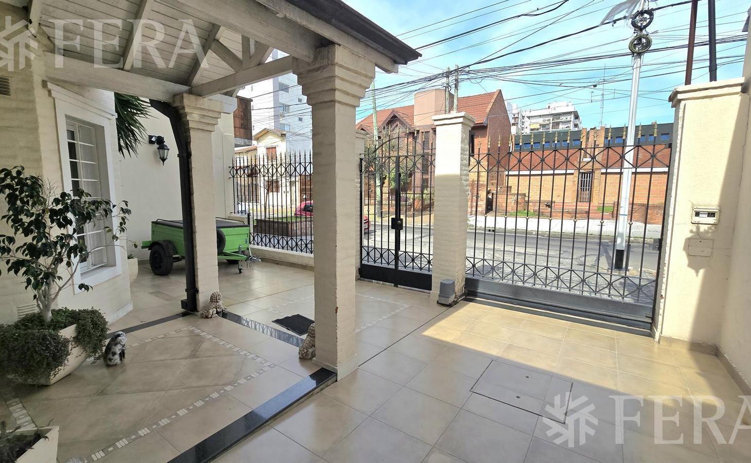 Foto de Venta casa 4 ambientes con cochera y piscina en Wilde, imagen 5