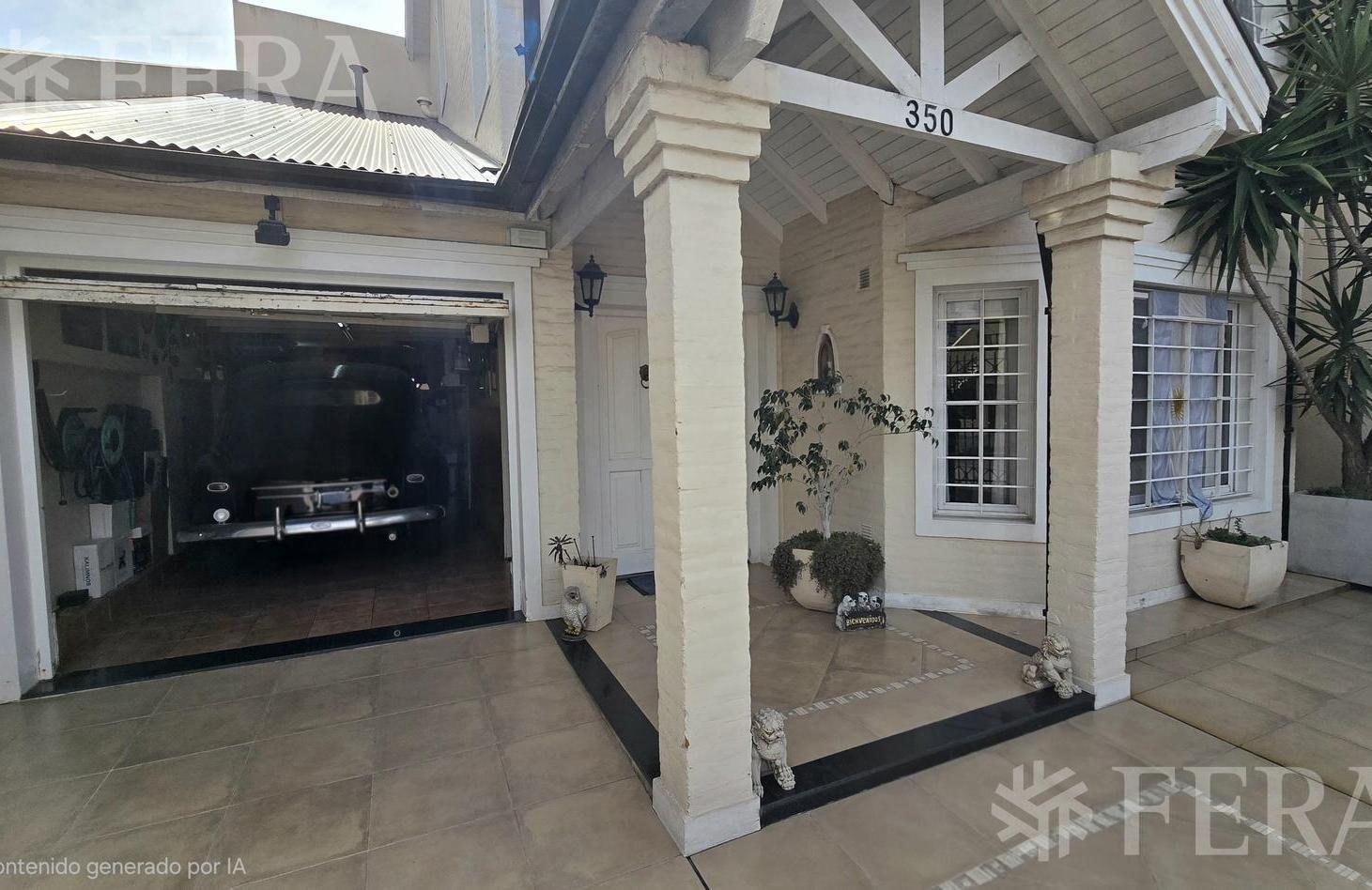 Foto de Venta casa 4 ambientes con cochera y piscina en Wilde, imagen 1