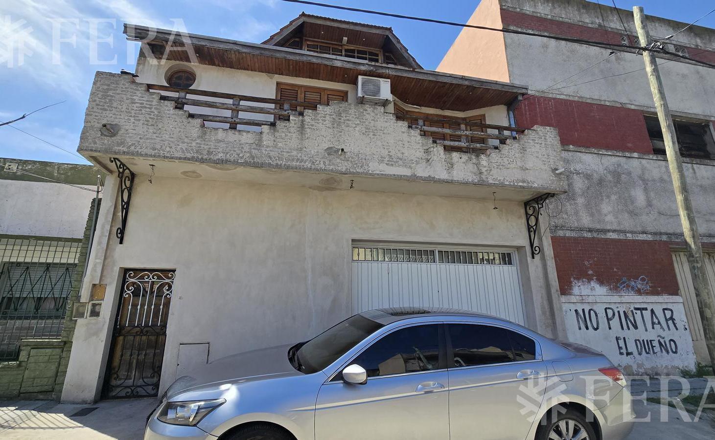 Foto de Venta casa 5 ambientes con cochera en Sarandi, imagen 3