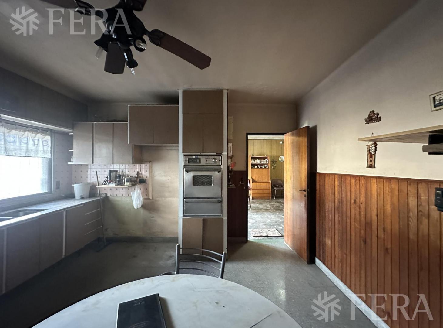 Foto de Venta galpón con departamento en Dock Sud, imagen 4