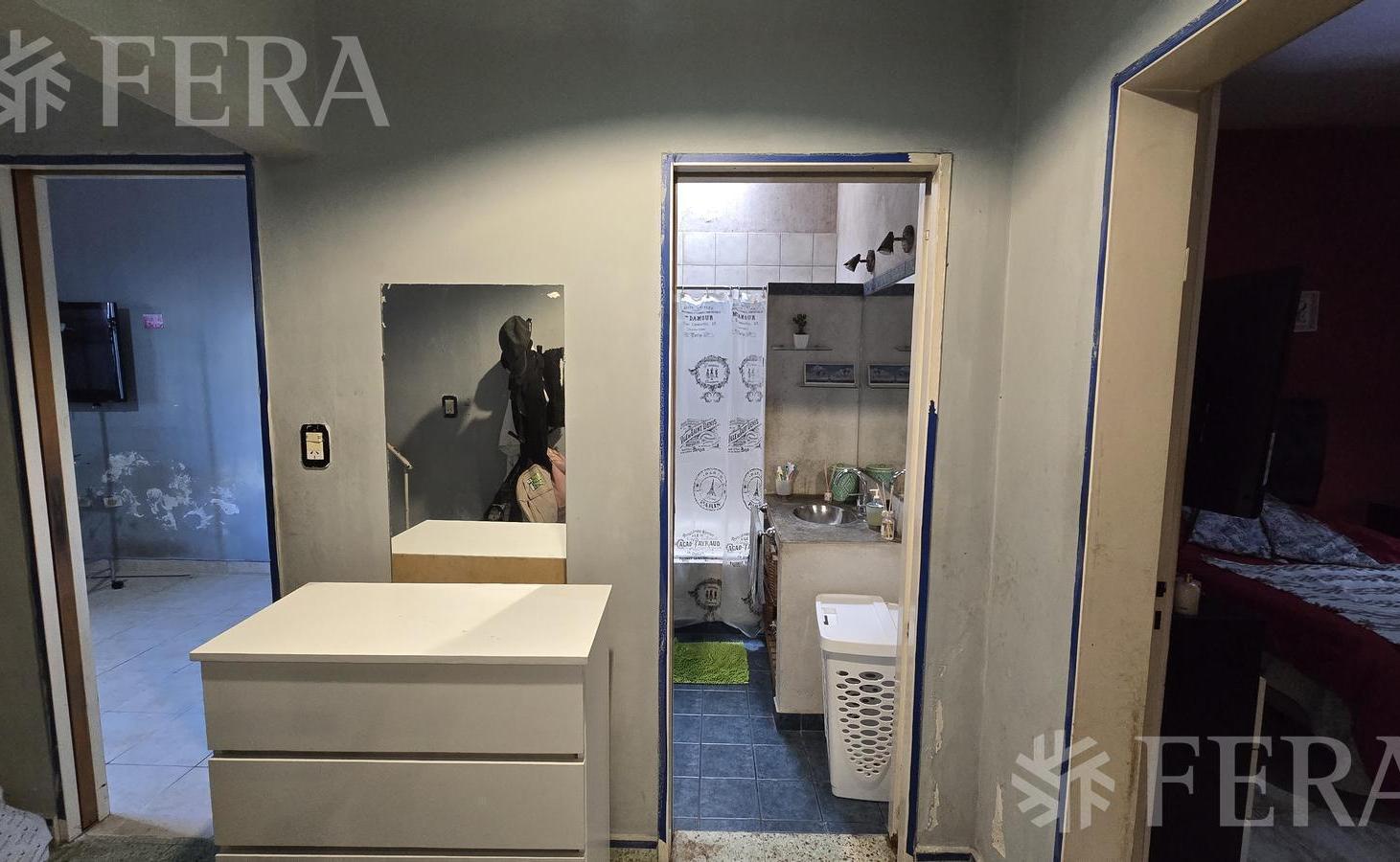 Foto de Venta casa 4 ambientes con cochera y piscina en Bernal, imagen 2