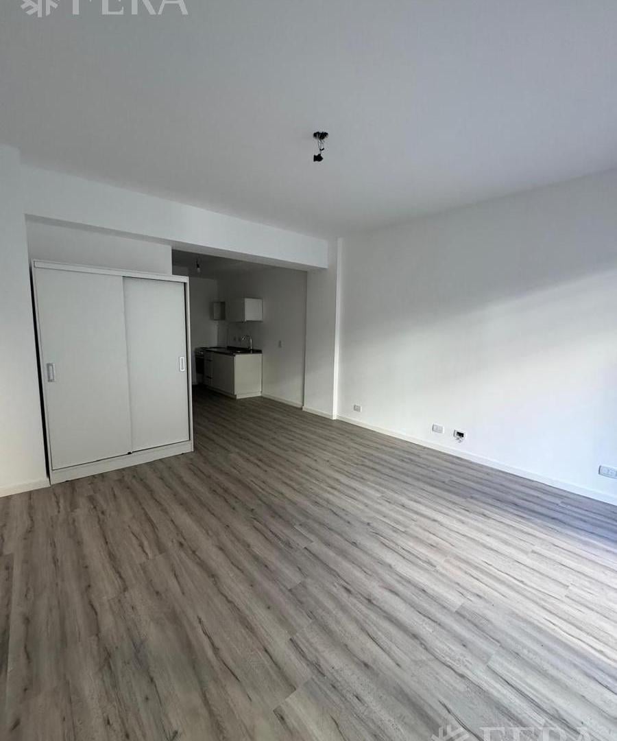 Foto de Alquiler monoambiente en Belgrano con gran balcón, imagen 3
