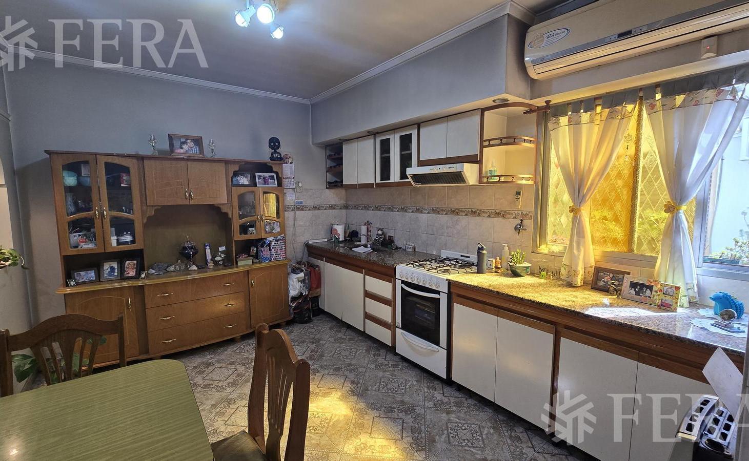 Foto de Venta casa 4 ambientes con cochera en Monte Chingolo, imagen 4