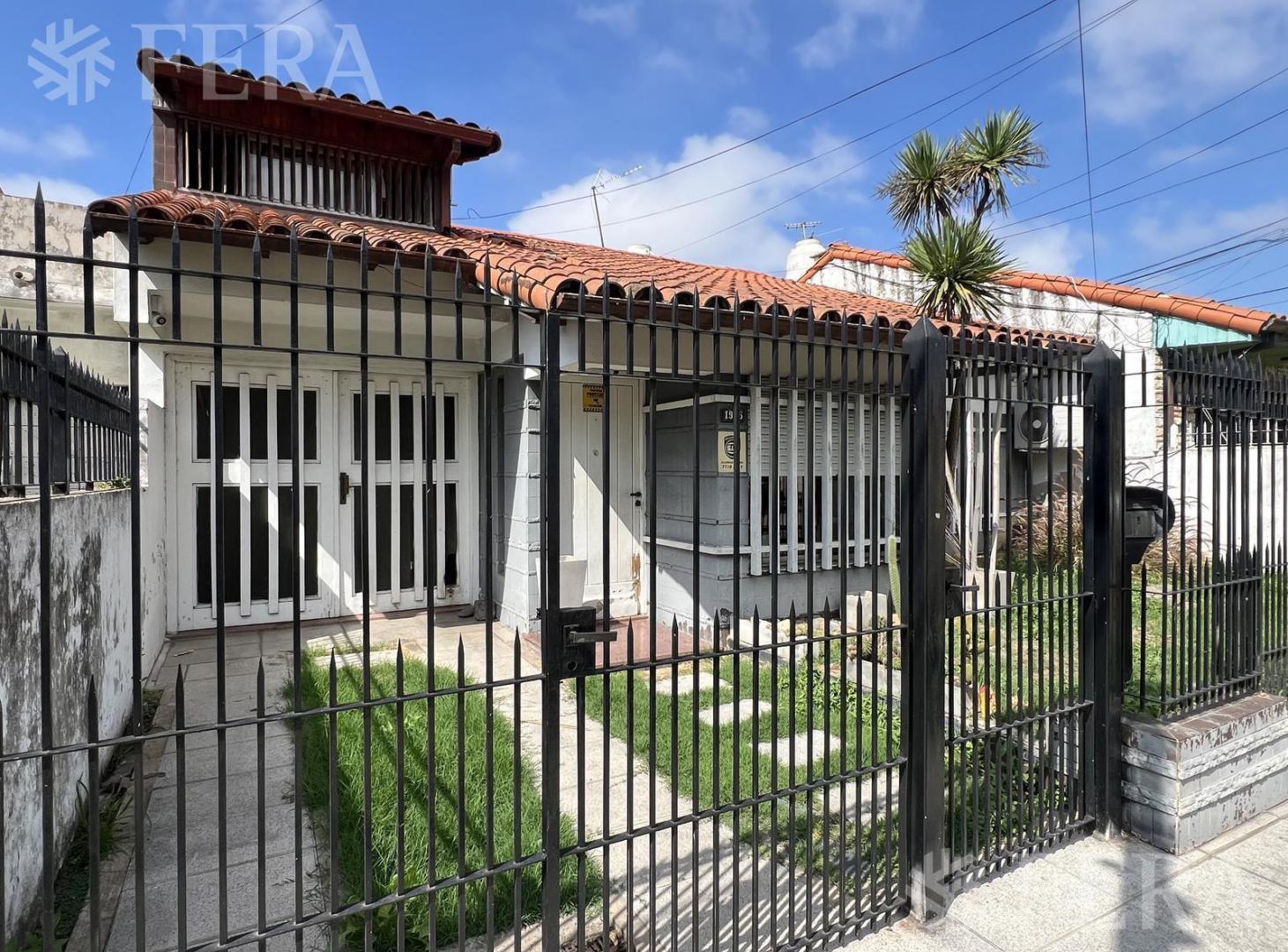 Foto de Venta casa 3 ambientes con jardín en Wilde, imagen 2