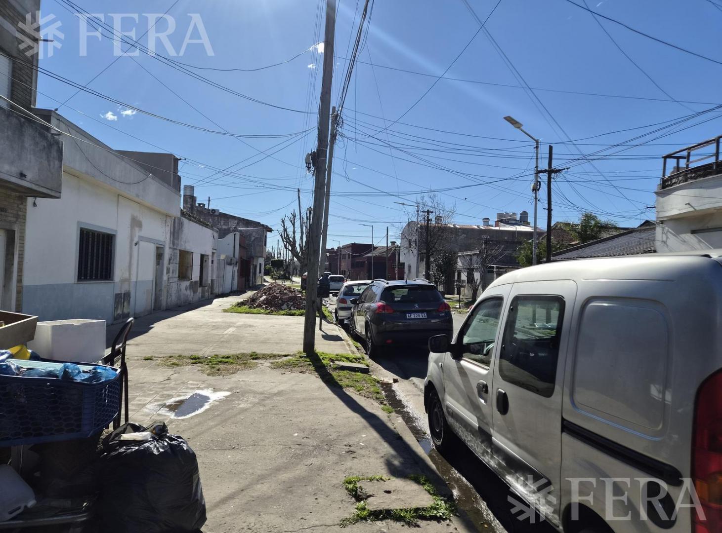 Foto de Venta PH 3 ambientes con patio en Wilde, imagen 3