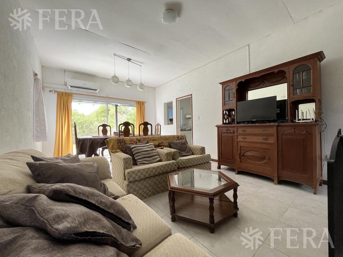 Foto de Casa de 4 ambientes con galería y fondo libre en Barrio Senderos II, imagen 4