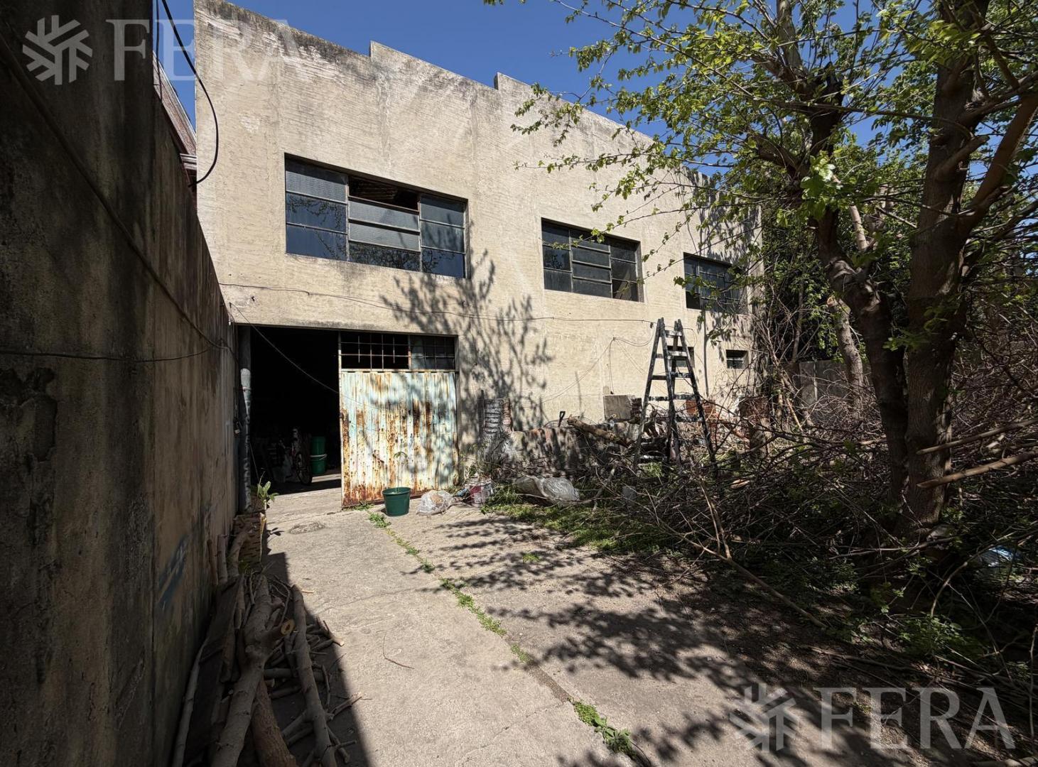 Foto de Venta galpón en Villa Dominico, imagen 1