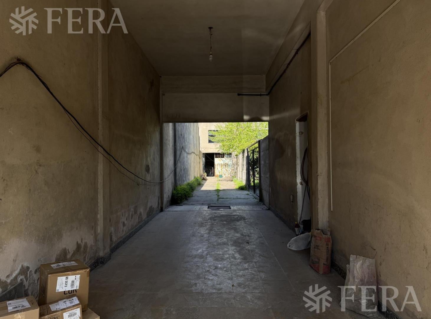 Foto de Venta galpón en Villa Dominico, imagen 3