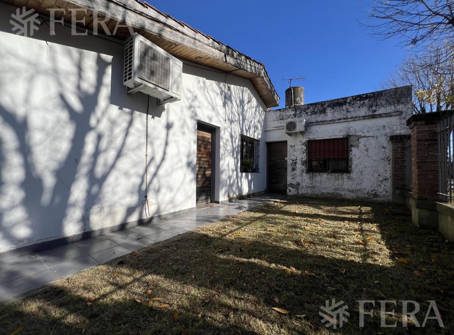 Foto de Venta casa 5 ambientes con cochera en Wilde, imagen 2