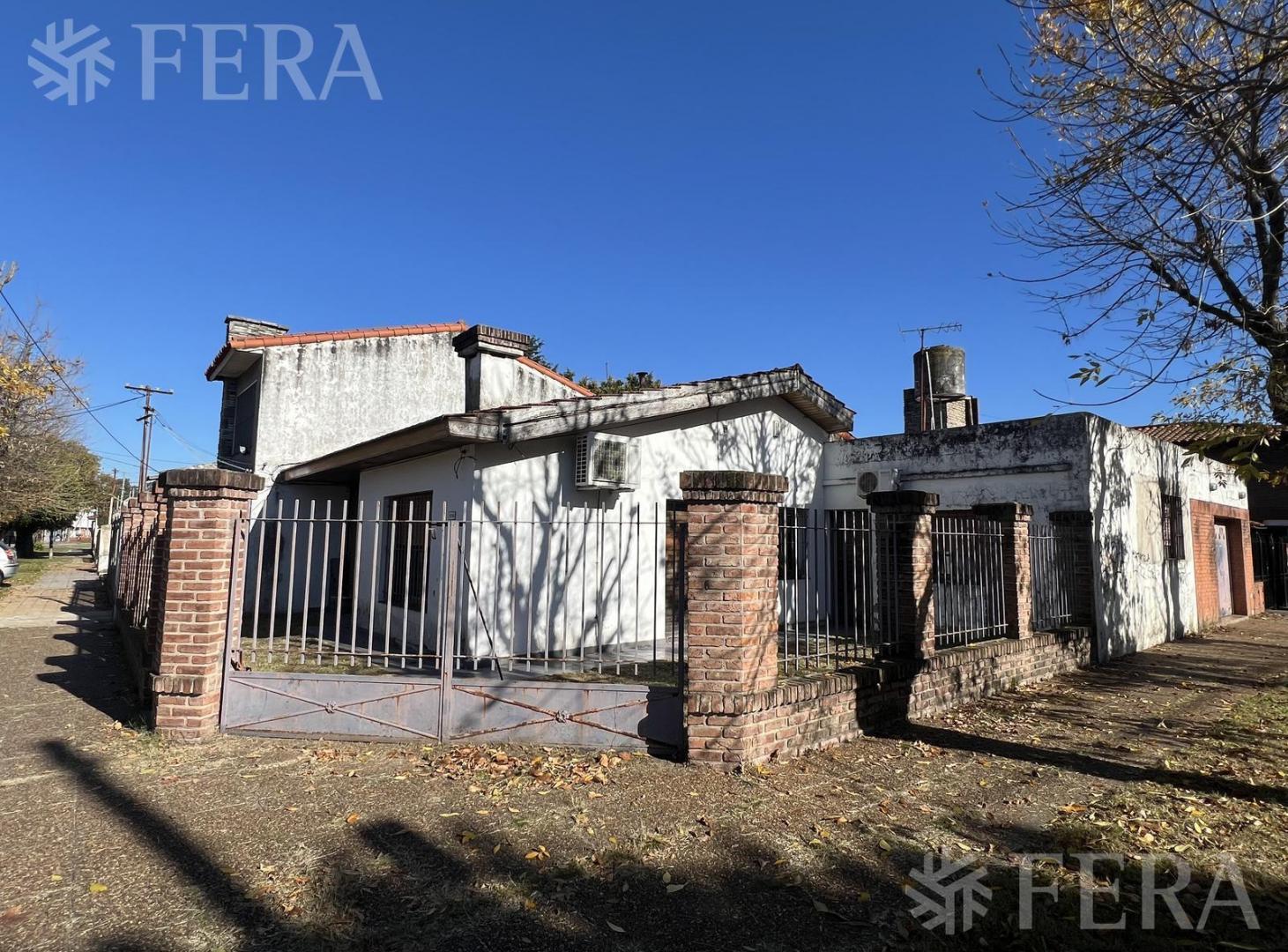 Foto de Venta casa 5 ambientes con cochera en Wilde, imagen 4