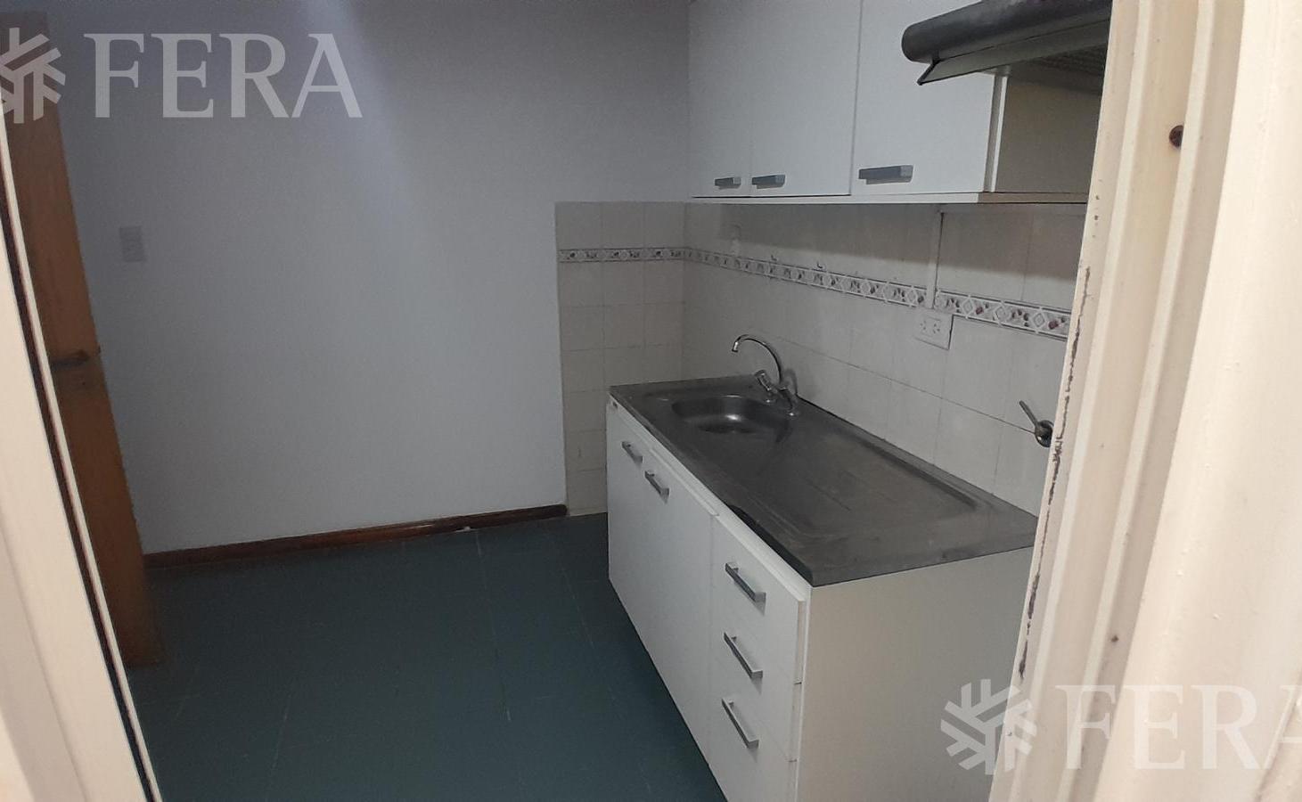 Foto de Alquiler PH de 3 ambientes con patio en Wilde, imagen 3