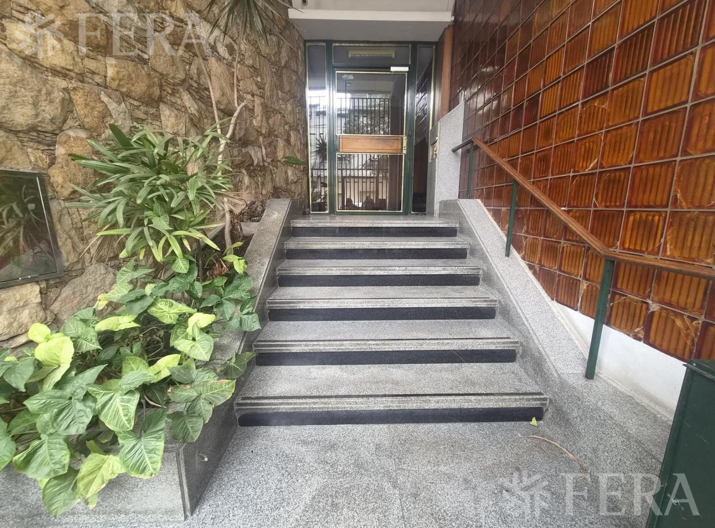 Foto de Venta departamento 4 ambientes con balcón y baulera en Avellaneda, imagen 1